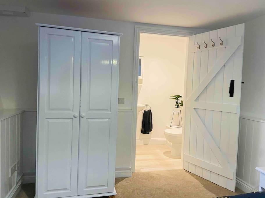 The Mill Stylish Rural Apartment With Beautiful Views Welsh Newton Common Eksteriør billede