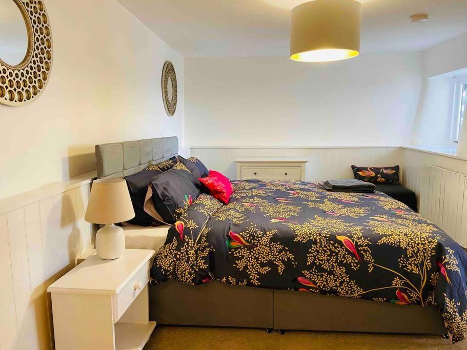 The Mill Stylish Rural Apartment With Beautiful Views Welsh Newton Common Eksteriør billede